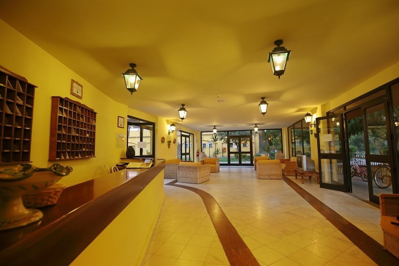 Marina Del Marchese Beach Resort Botricello Exterior foto
